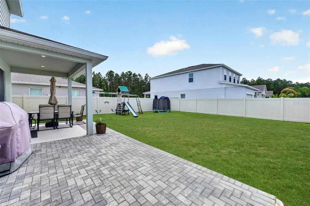 Active With Contract: $375,000 (3 beds, 2 baths, 1828 Square Feet)