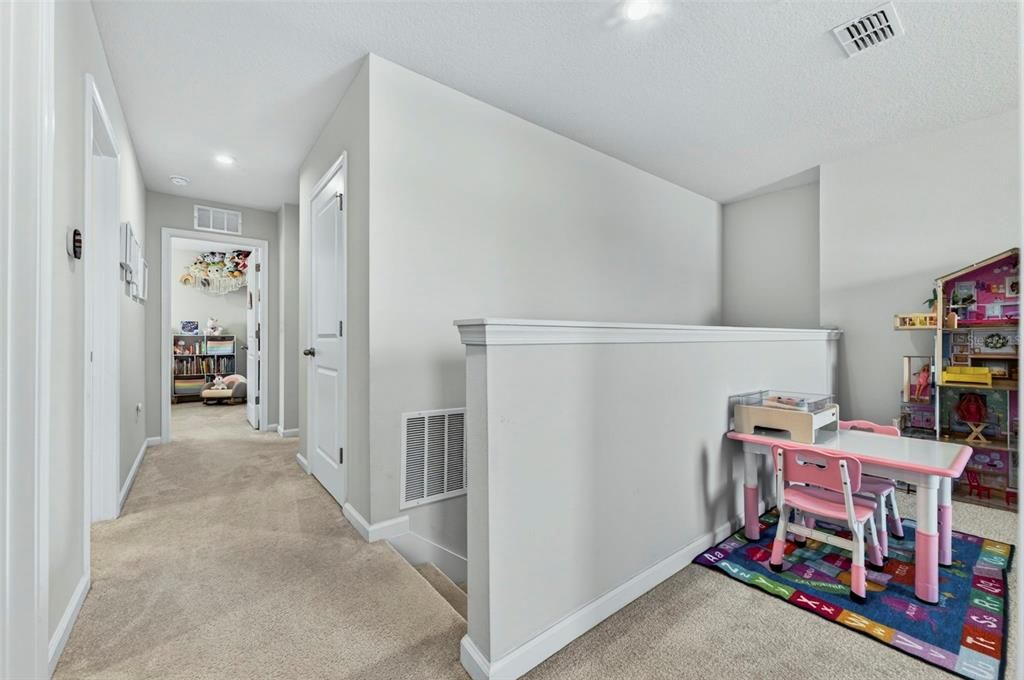 Active With Contract: $375,000 (3 beds, 2 baths, 1828 Square Feet)