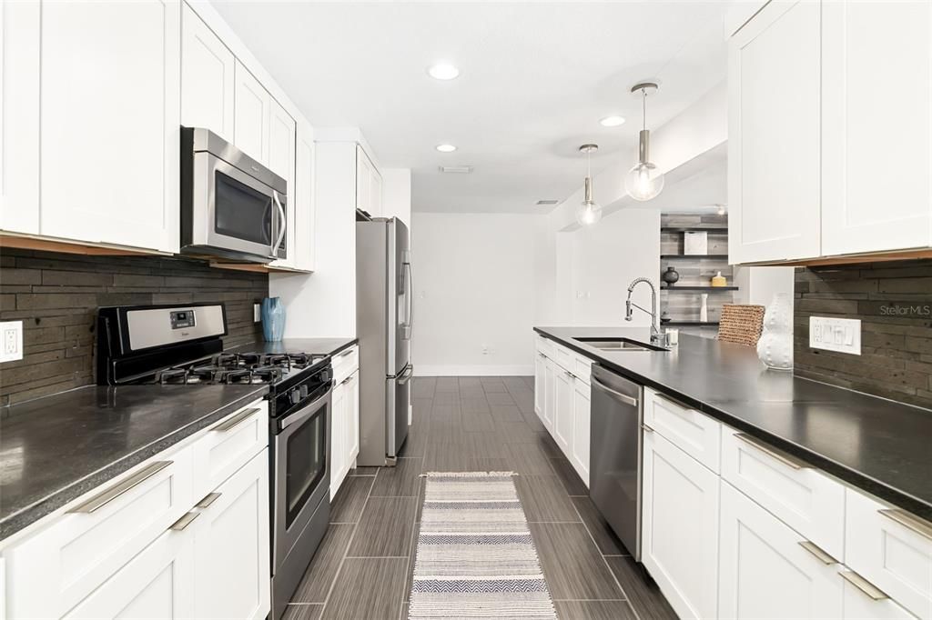 En Venta: $999,000 (3 camas, 2 baños, 1909 Pies cuadrados)