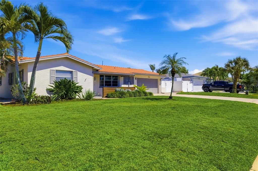 En Venta: $999,000 (3 camas, 2 baños, 1909 Pies cuadrados)