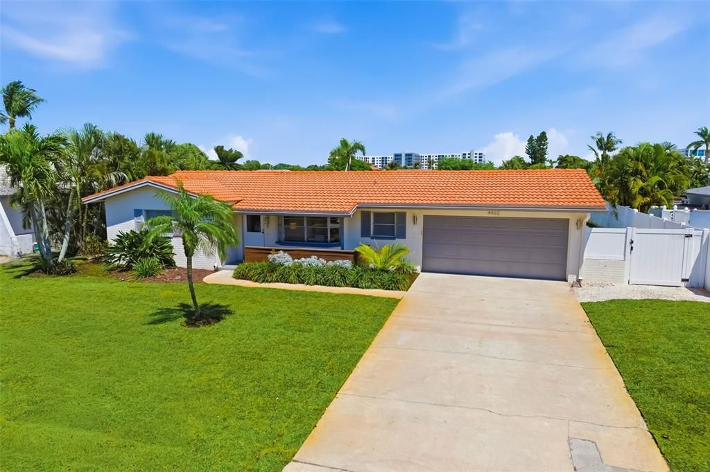 En Venta: $999,000 (3 camas, 2 baños, 1909 Pies cuadrados)