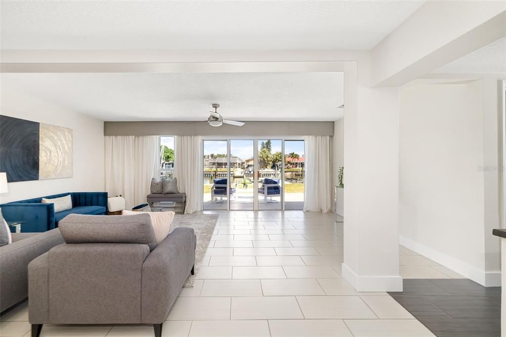 En Venta: $999,000 (3 camas, 2 baños, 1909 Pies cuadrados)