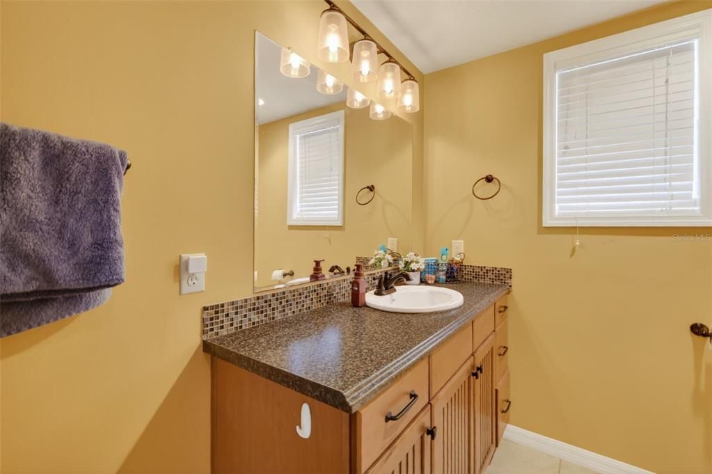 Active With Contract: $420,000 (2 beds, 3 baths, 2119 Square Feet)