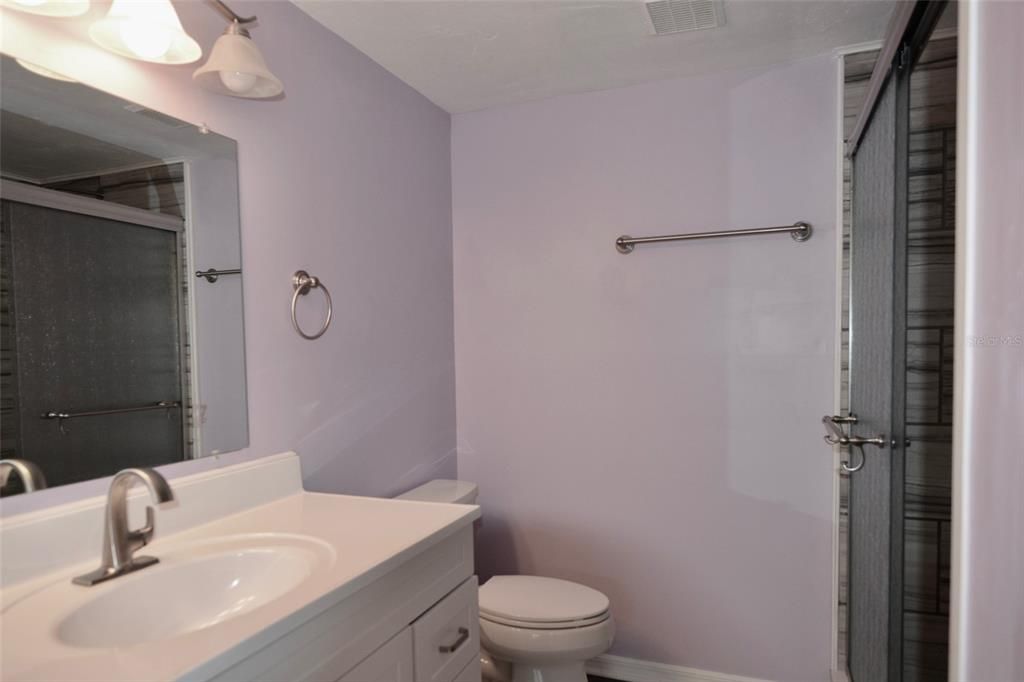 For Sale: $999,999 (5 beds, 3 baths, 3512 Square Feet)