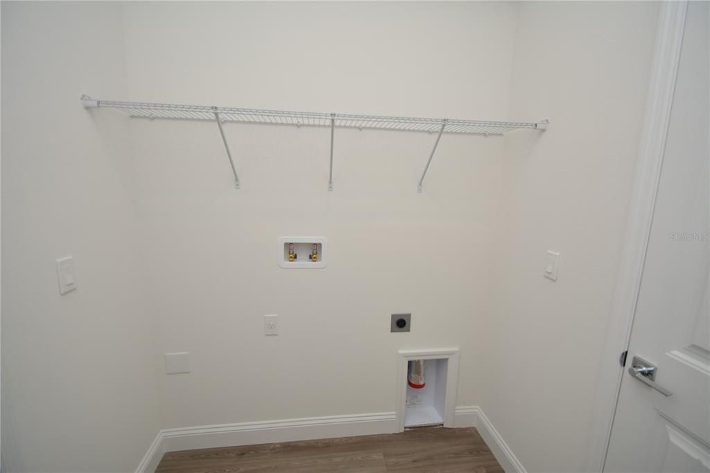 En Renta: $2,450 (4 camas, 2 baños, 1902 Pies cuadrados)