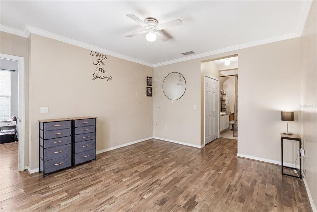 Active With Contract: $225,000 (3 beds, 2 baths, 1565 Square Feet)