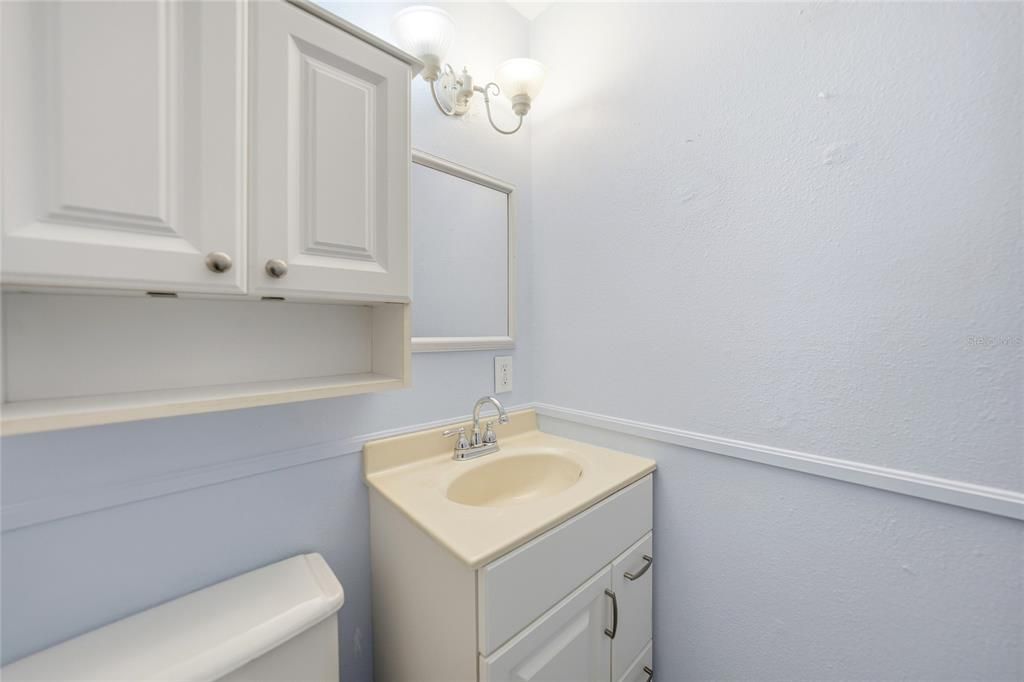 For Sale: $179,000 (3 beds, 1 baths, 1188 Square Feet)