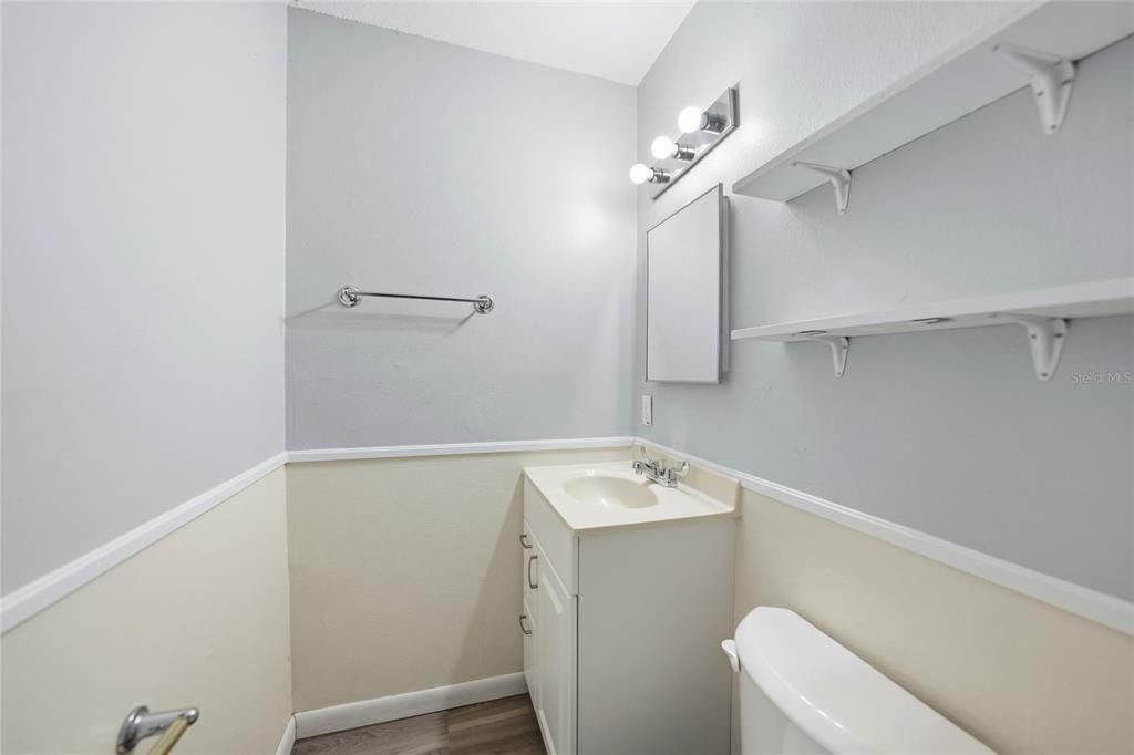 For Sale: $179,000 (3 beds, 1 baths, 1188 Square Feet)