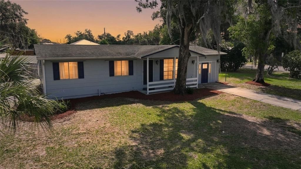 For Sale: $179,000 (3 beds, 1 baths, 1188 Square Feet)