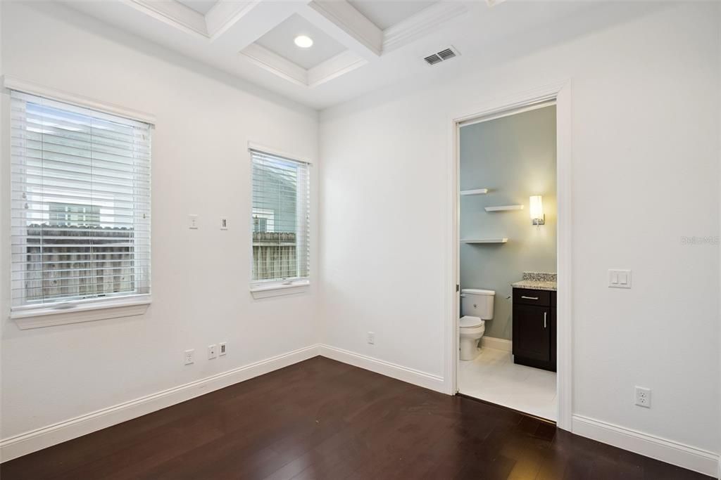 For Sale: $649,999 (3 beds, 3 baths, 2314 Square Feet)