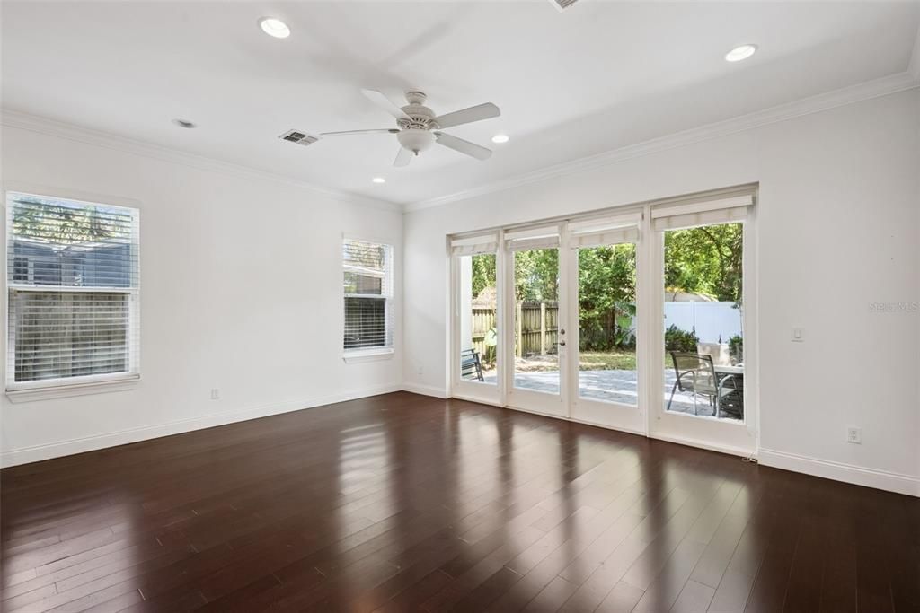 For Sale: $649,999 (3 beds, 3 baths, 2314 Square Feet)