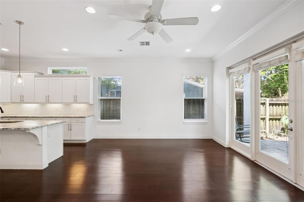 For Sale: $649,999 (3 beds, 3 baths, 2314 Square Feet)