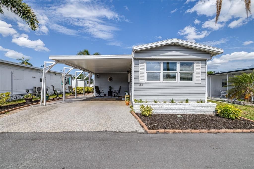 For Sale: $114,000 (2 beds, 2 baths, 960 Square Feet)