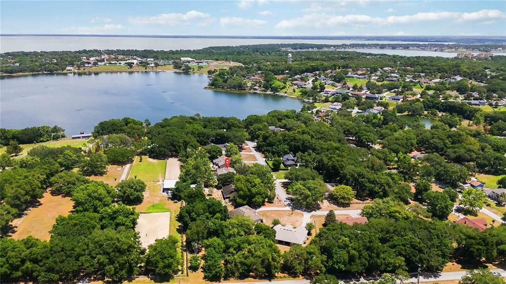 For Sale: $579,900 (4 beds, 2 baths, 1914 Square Feet)