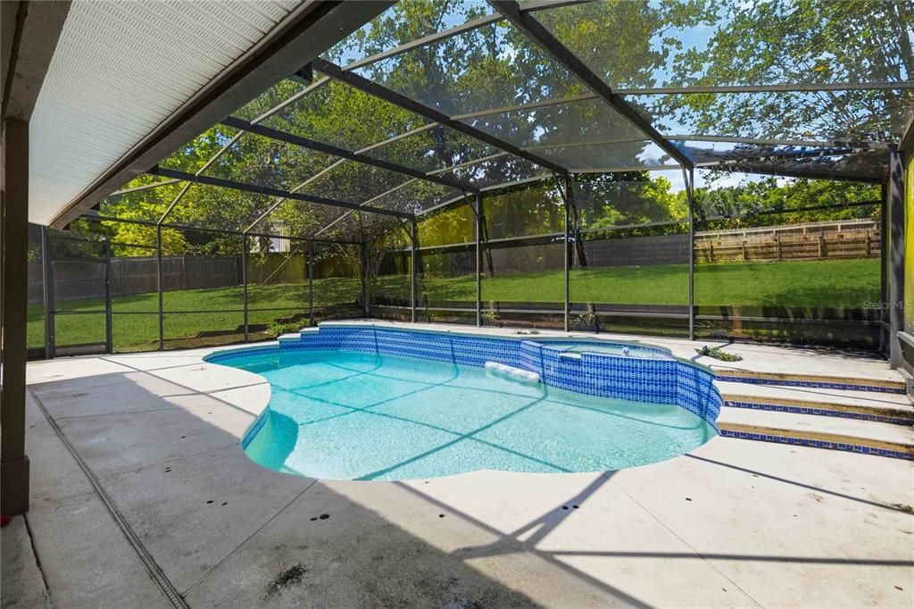 For Sale: $579,900 (4 beds, 2 baths, 1914 Square Feet)