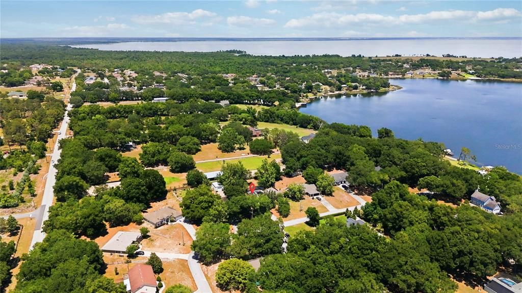 For Sale: $579,900 (4 beds, 2 baths, 1914 Square Feet)