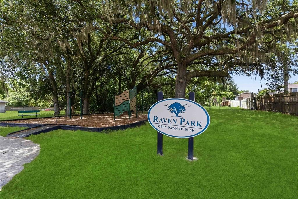 For Sale: $579,900 (4 beds, 2 baths, 1914 Square Feet)