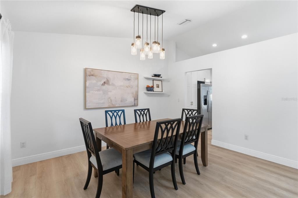 For Sale: $579,900 (4 beds, 2 baths, 1914 Square Feet)