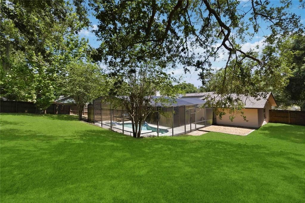 For Sale: $579,900 (4 beds, 2 baths, 1914 Square Feet)