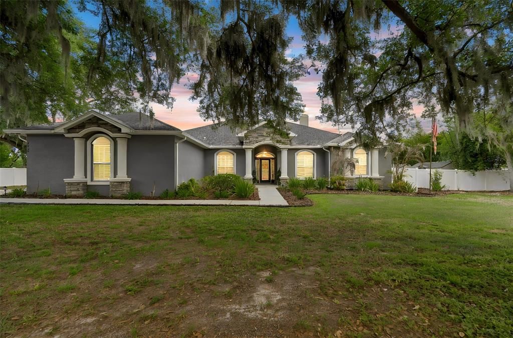 Active With Contract: $869,000 (3 beds, 3 baths, 2742 Square Feet)