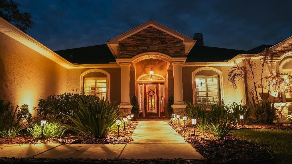 Active With Contract: $869,000 (3 beds, 3 baths, 2742 Square Feet)