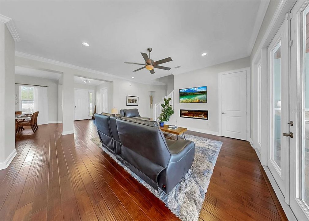 For Sale: $1,249,500 (4 beds, 3 baths, 3018 Square Feet)
