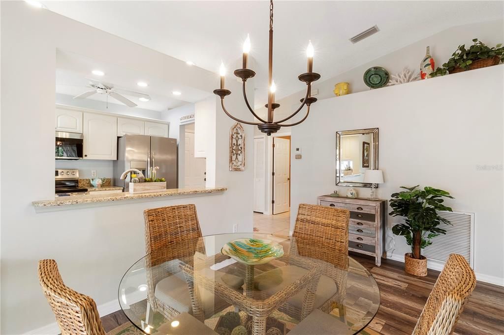 Active With Contract: $1,695 (2 beds, 2 baths, 1099 Square Feet)