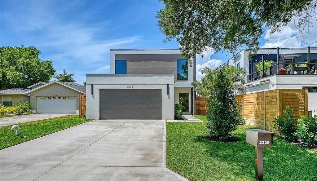For Sale: $1,500,000 (4 beds, 3 baths, 2607 Square Feet)