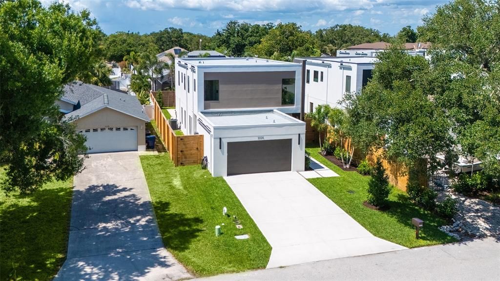 For Sale: $1,500,000 (4 beds, 3 baths, 2607 Square Feet)
