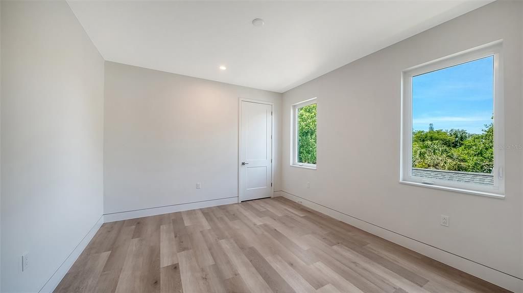 For Sale: $1,500,000 (4 beds, 3 baths, 2607 Square Feet)