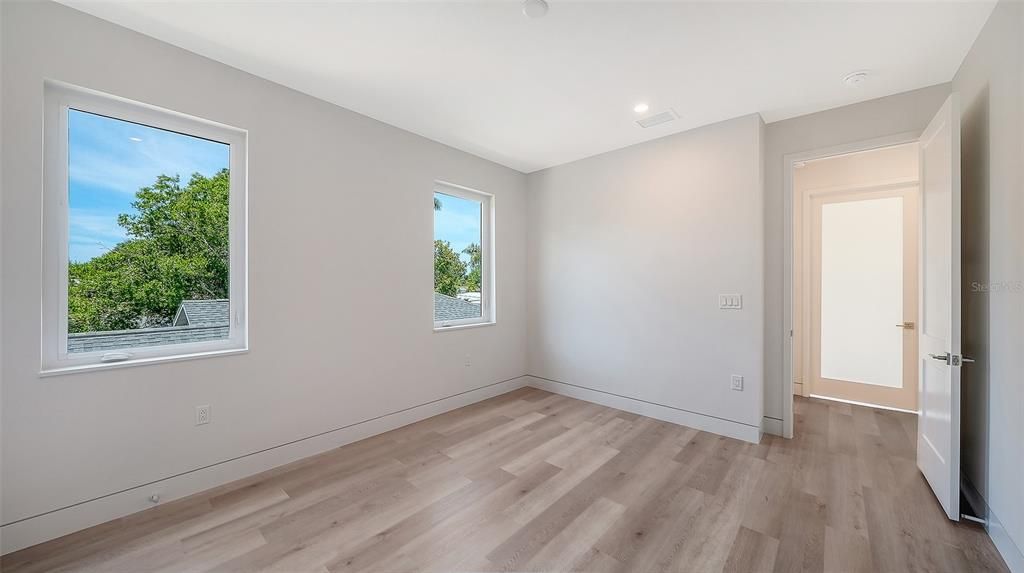 For Sale: $1,500,000 (4 beds, 3 baths, 2607 Square Feet)