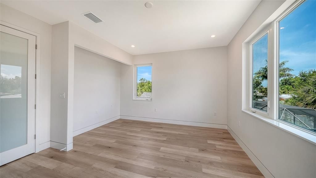 For Sale: $1,500,000 (4 beds, 3 baths, 2607 Square Feet)