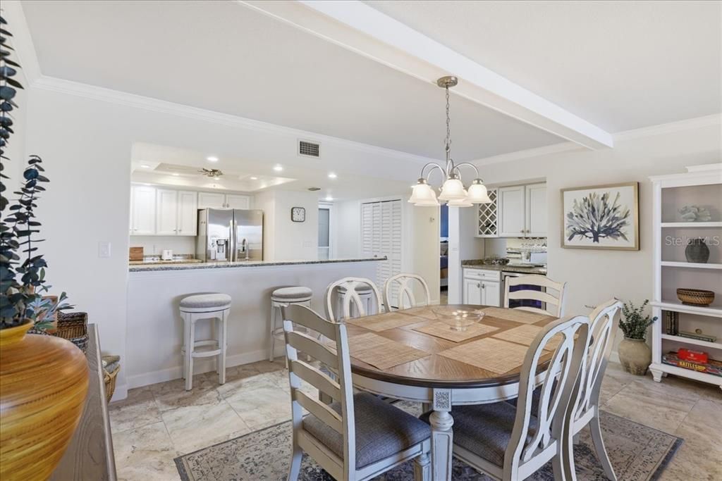 For Rent: $2,500 (2 beds, 2 baths, 1398 Square Feet)