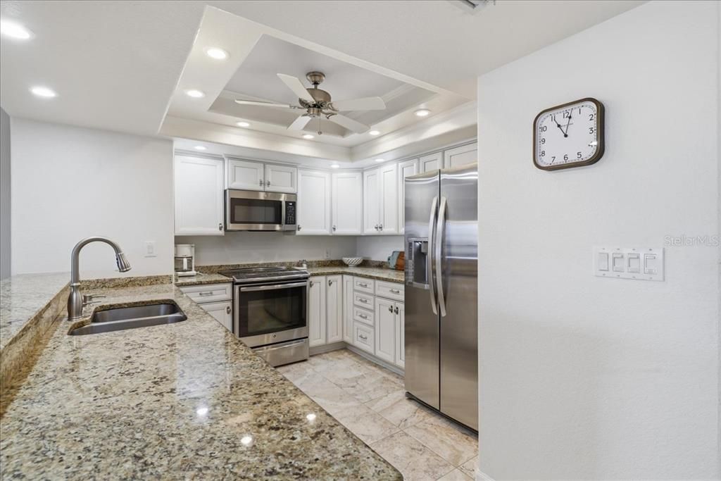 For Rent: $2,500 (2 beds, 2 baths, 1398 Square Feet)