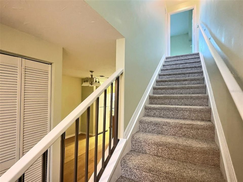 For Sale: $200,000 (2 beds, 2 baths, 1298 Square Feet)