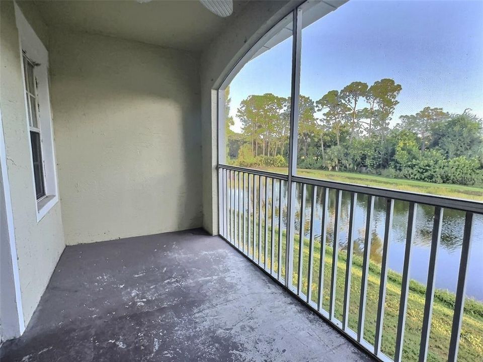 For Sale: $200,000 (2 beds, 2 baths, 1298 Square Feet)