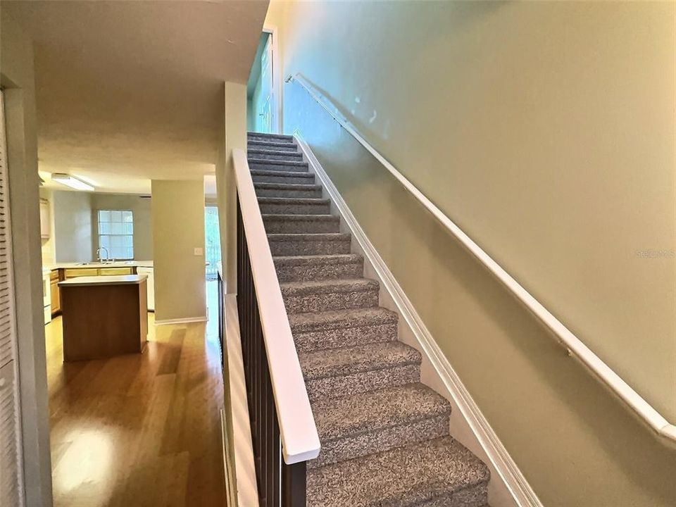 For Sale: $200,000 (2 beds, 2 baths, 1298 Square Feet)