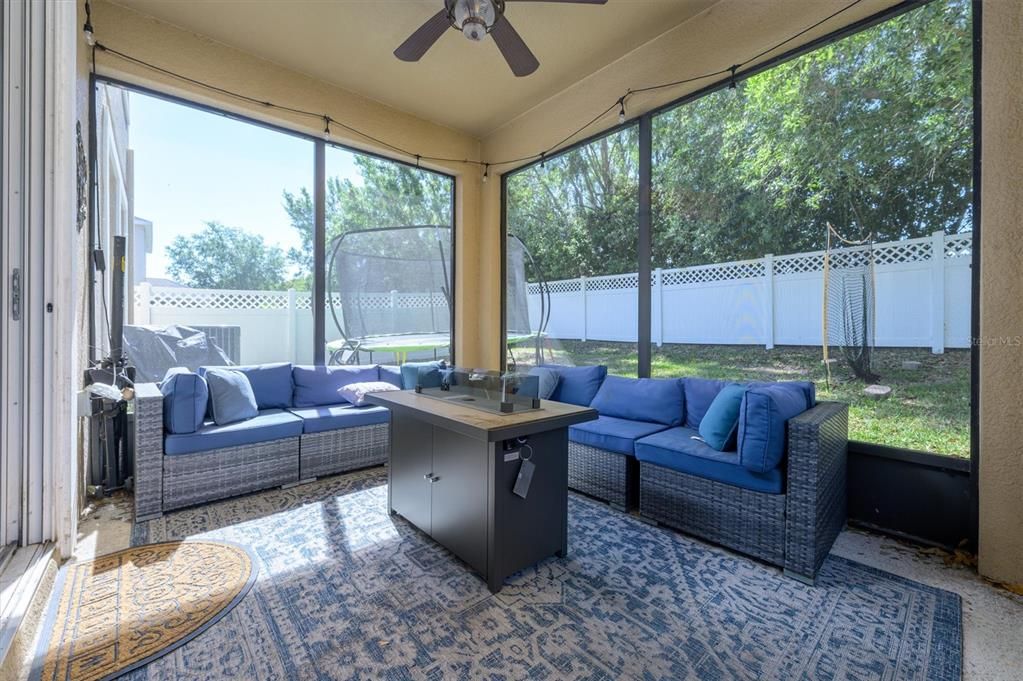 Active With Contract: $459,900 (4 beds, 2 baths, 2297 Square Feet)