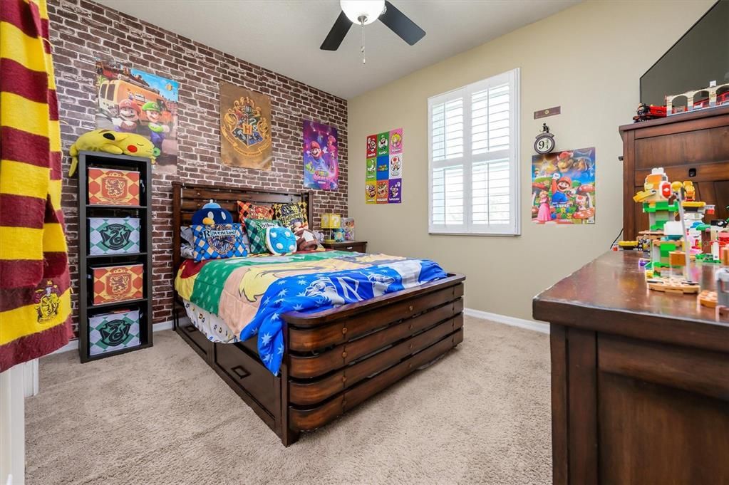 Active With Contract: $459,900 (4 beds, 2 baths, 2297 Square Feet)