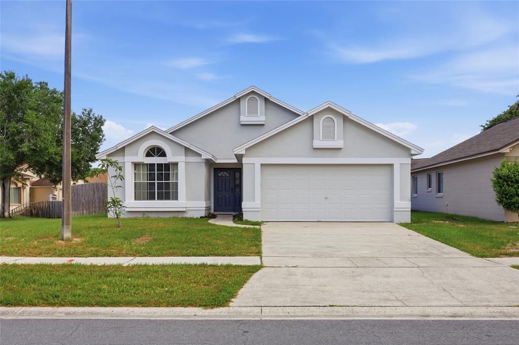 Active With Contract: $329,990 (3 beds, 2 baths, 1502 Square Feet)