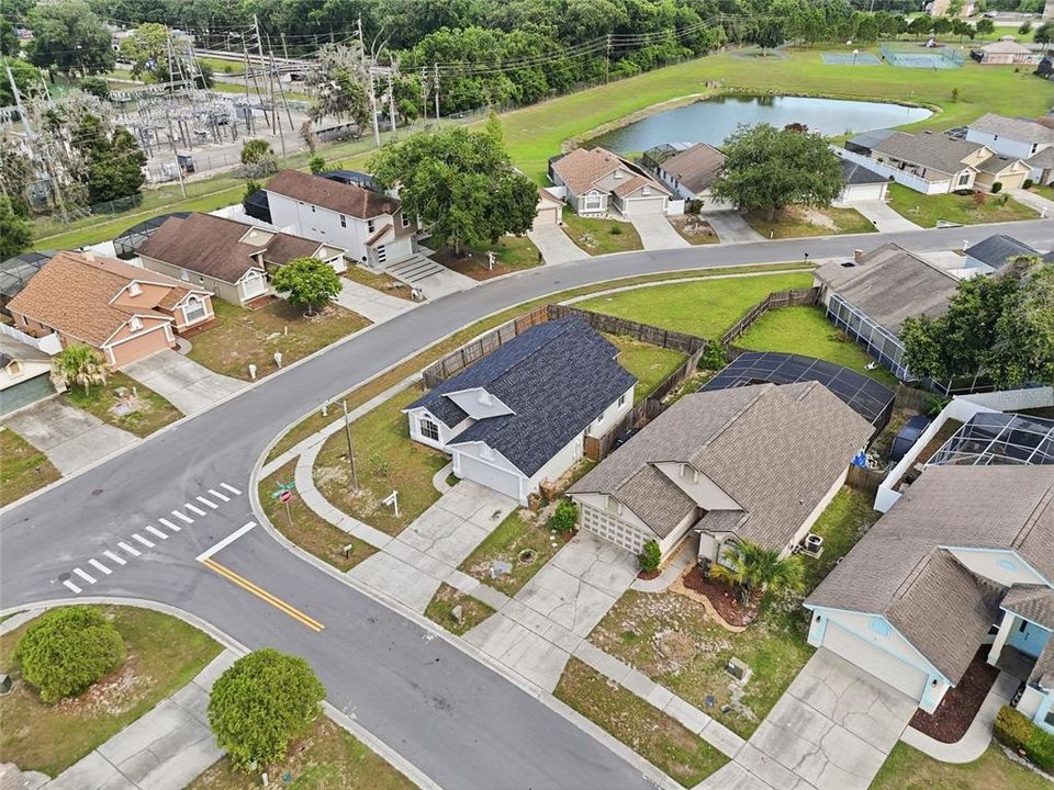 Active With Contract: $329,990 (3 beds, 2 baths, 1502 Square Feet)