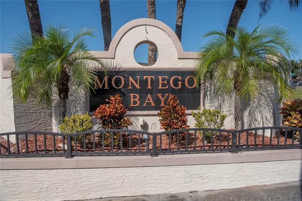 Active With Contract: $329,990 (3 beds, 2 baths, 1502 Square Feet)