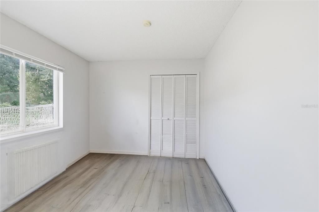Active With Contract: $329,990 (3 beds, 2 baths, 1502 Square Feet)