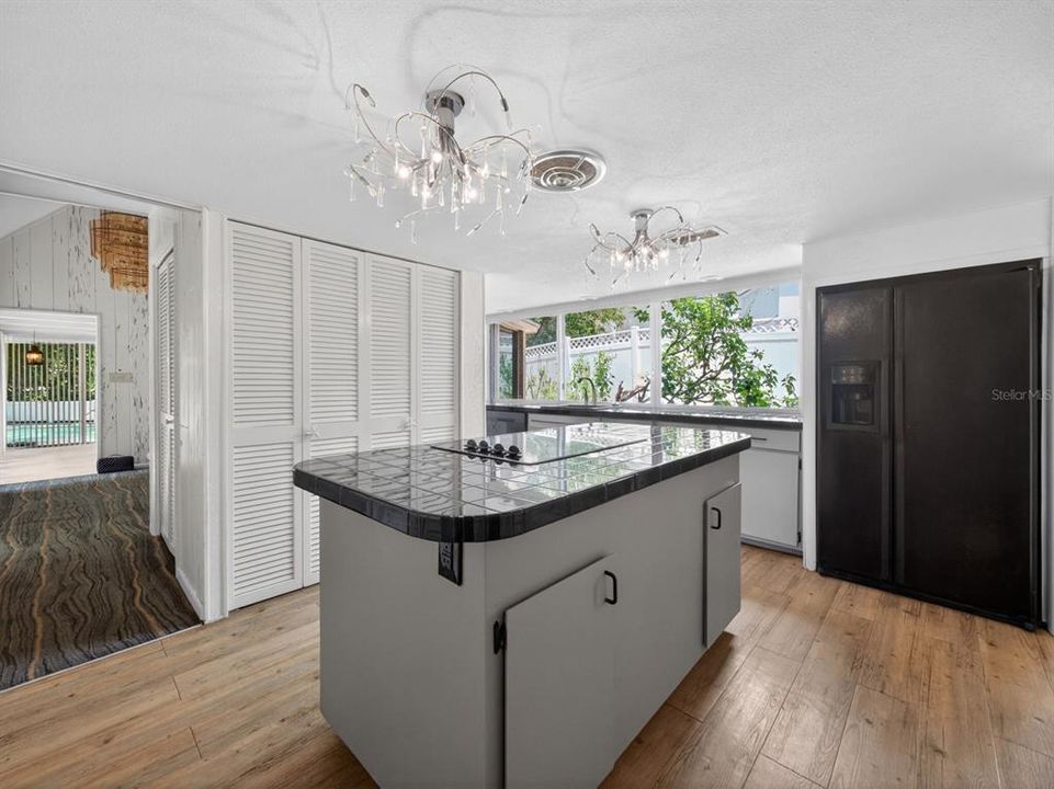 En Venta: $899,000 (5 camas, 3 baños, 3138 Pies cuadrados)