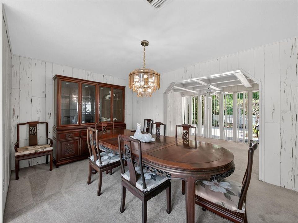 En Venta: $899,000 (5 camas, 3 baños, 3138 Pies cuadrados)