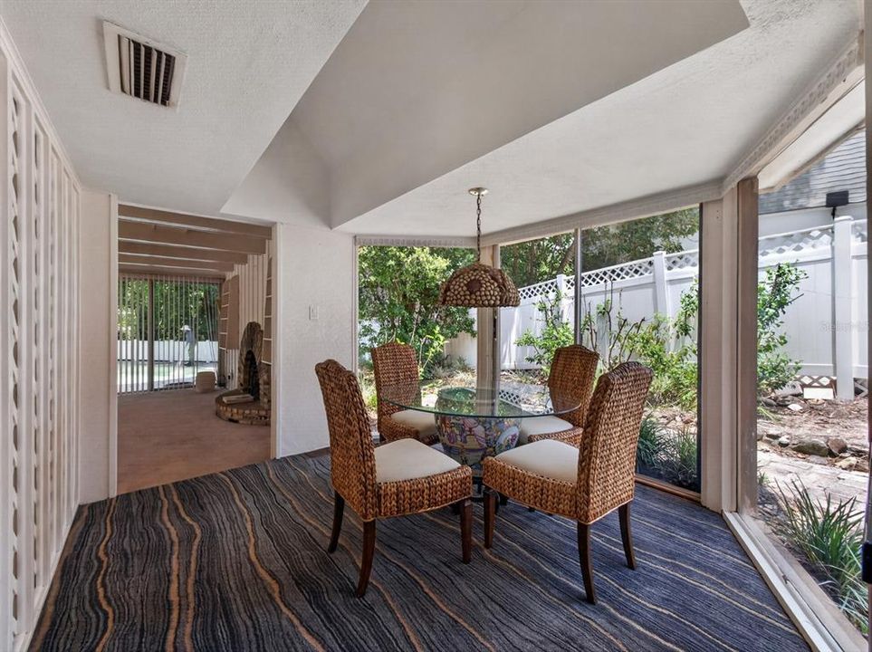 En Venta: $899,000 (5 camas, 3 baños, 3138 Pies cuadrados)