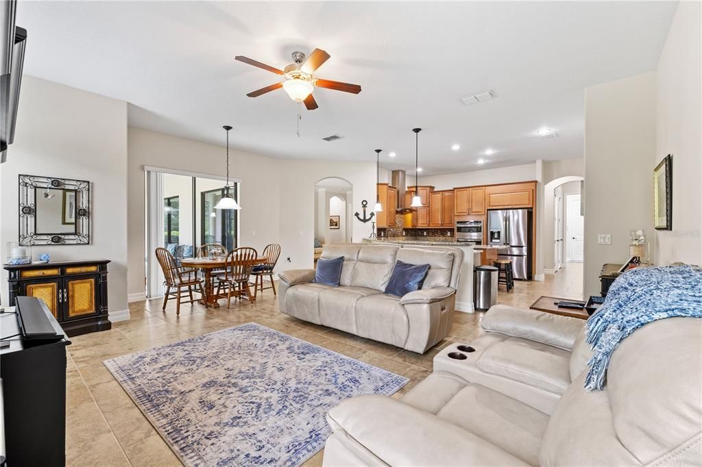 Active With Contract: $699,000 (4 beds, 3 baths, 3131 Square Feet)