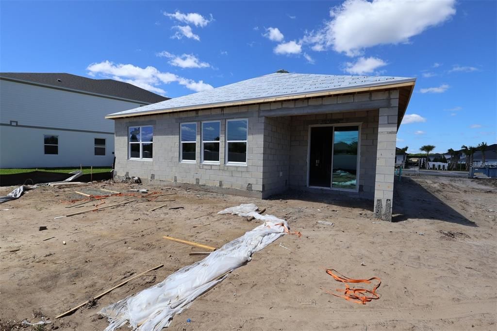 Activo con contrato: $539,990 (4 camas, 3 baños, 2194 Pies cuadrados)