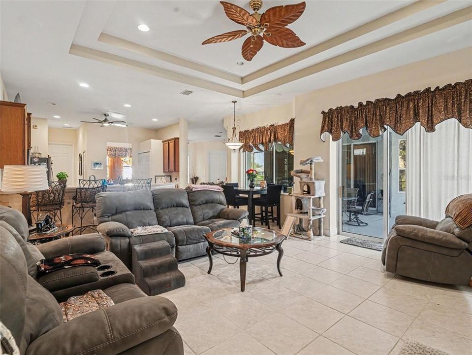 For Sale: $685,000 (4 beds, 3 baths, 2578 Square Feet)