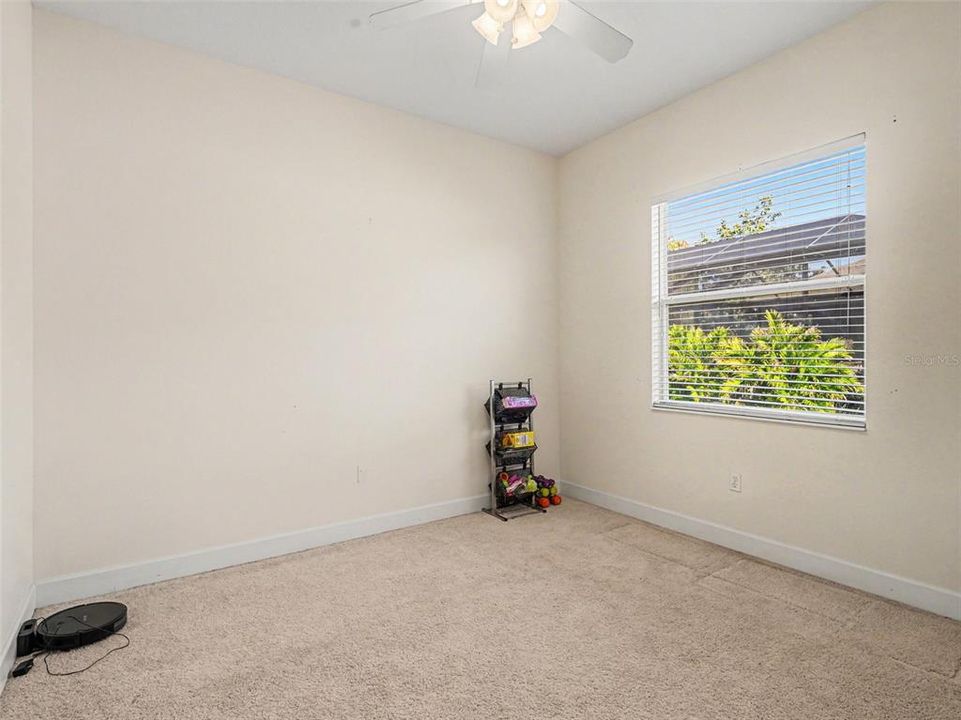 For Sale: $685,000 (4 beds, 3 baths, 2578 Square Feet)
